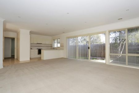2/354 Mckinnon Road, Bentleigh East VIC 3165 - Apartment For Rent | Domain - Photo 2