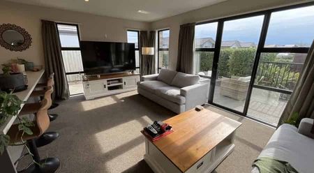 Bouler Court Family home - Photo 2