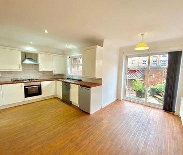 3 bedroom townhouse to rent - Photo 4