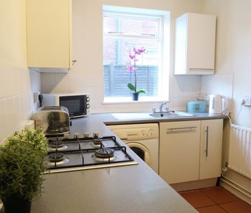 Room in a Shared Flat, Alma Road, SO14 - Photo 3