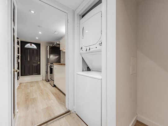 For Lease - 371 McRoberts Avenue Unit# Lower, Toronto, Ontario - Photo 1