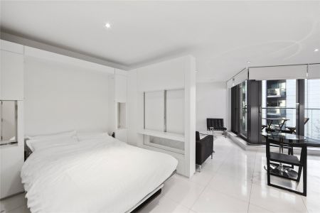 Baltimore Wharf, Baltimore Square E14 - Photo 4