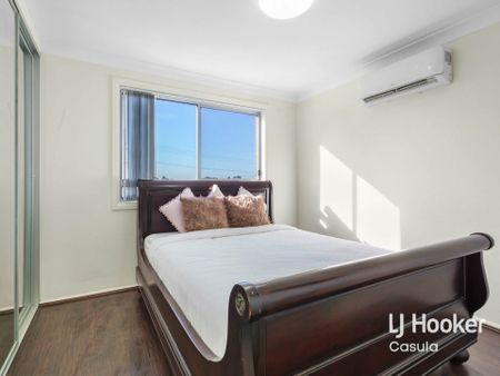 Modern Townhouse - Photo 4