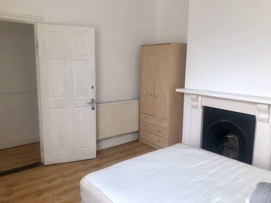 5 bedroom terraced house to rent - Photo 1