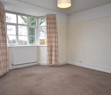 3 bedroom detached house to rent - Photo 2