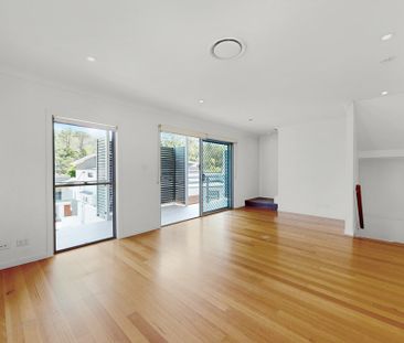 Town house walking distance to shops and schools - Photo 4