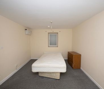 23B Lough Road, Lurgan, BT66 6JJ - Photo 2