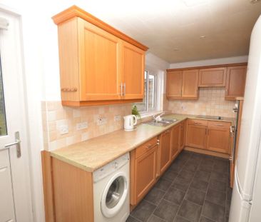 3 bedroom semi-detached house to rent - Photo 5
