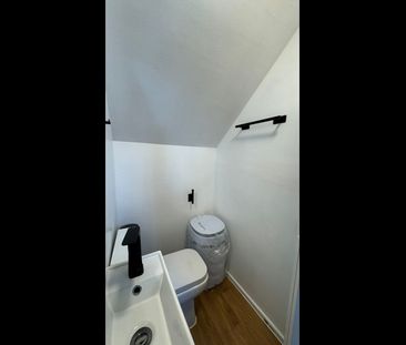 Studio Flat, London, NW2 - Photo 5