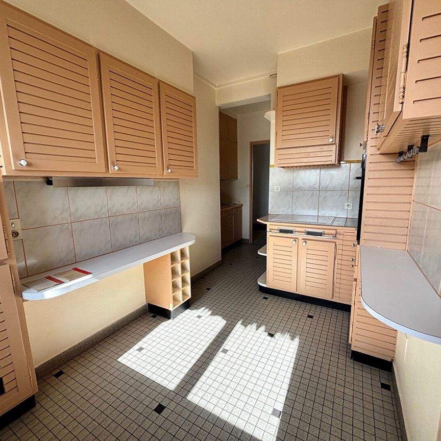 Location Appartement 5 pièces 106m² - Photo 1