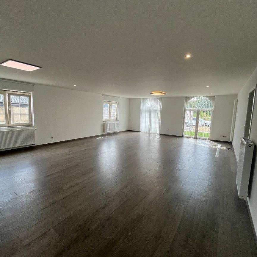 Huis te huur in Houthalen voor € 1.390 met 3 slaapkamers - Photo 1