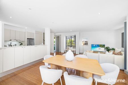 Space, Style & Rooftop Serenity by Booralee Park - Photo 3