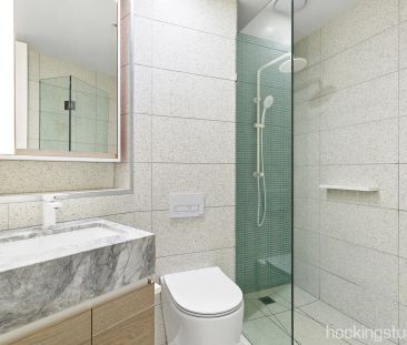 Near New Townhouse With Private Courtyard - Photo 6