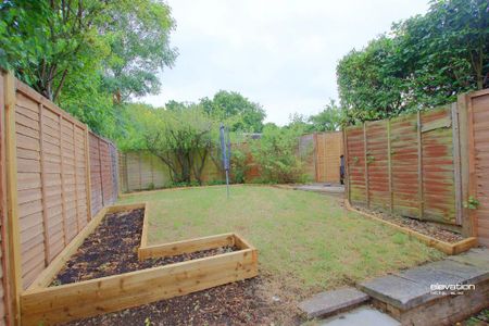 1 bedroom semi-detached house to rent - Photo 4