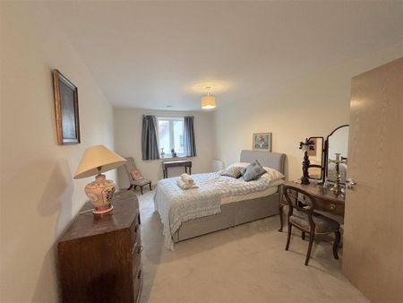 2 bedroom apartment to rent - Photo 4