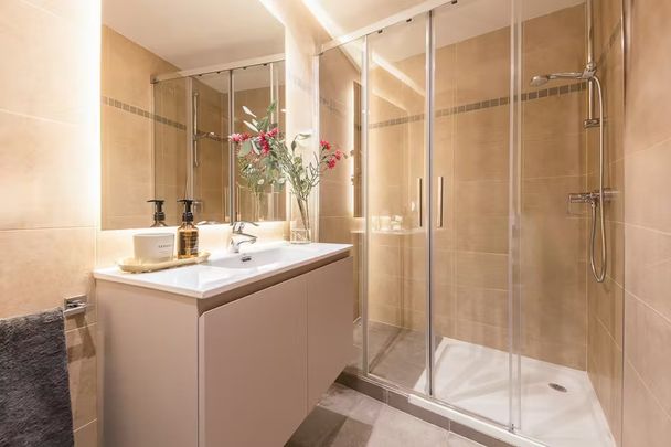 Calle Granada, Málaga, Andalusia 29015 - Photo 1