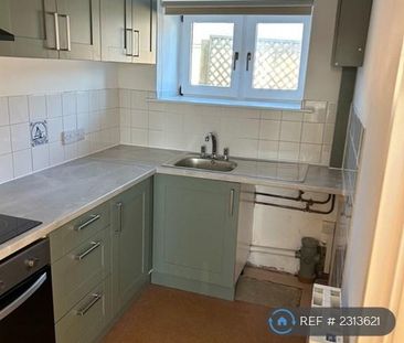 1 bedroom semi-detached house to rent - Photo 5