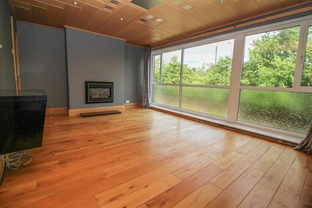 3 Bedroom House - Townhouse - Photo 1