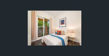 Unique light filled haven of charm and space - Photo 2