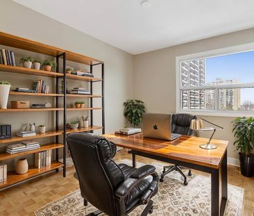 The Lamplighter - Photo 5