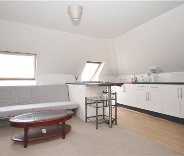 1 bedroom apartment to rent - Photo 2