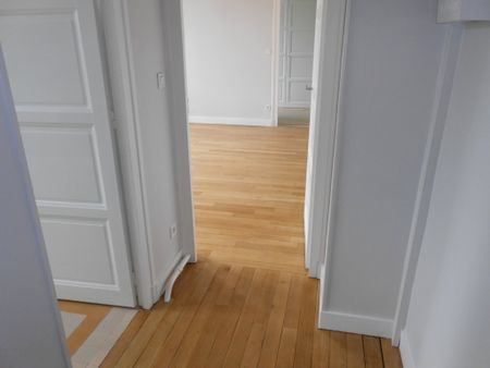 Location Appartement 1 pièce 34m² BLOIS 41000 - Photo 3