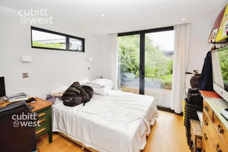 2 bedroom detached bungalow to rent - Photo 2