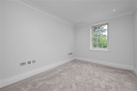 A contemporary brand new two bedroom apartment on the Magna Carta Park Development. - Photo 3