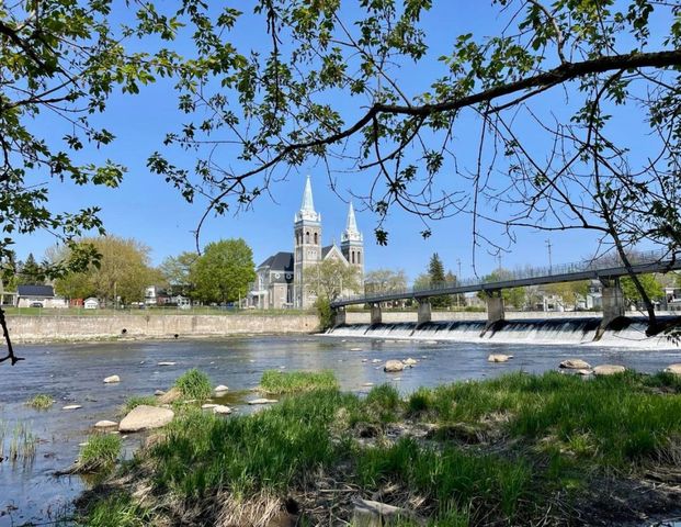 3 ½ à Louer, Beau Secteur! - Photo 1