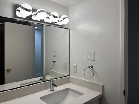 For Lease - 40 Bay Mills Boulevard Unit# 409, Toronto, Ontario - Photo 2