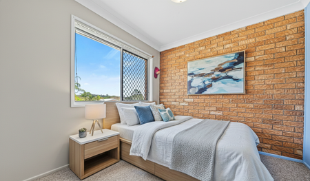 Conveniently Located 3 Bedroom Townhouse - Photo 2