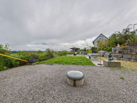 Charming apartment in Truttikon with 3.5 rooms and idyllic garden - Photo 2