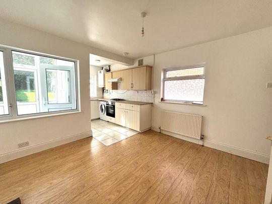 2 bedroom semi-detached house to rent - Photo 1