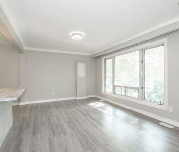 **STUNNING** 3 Bedroom Main Unit in the North End!! - Photo 1