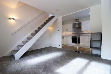 Greystoke Drive, Ruislip, Middlesex, HA4 - Photo 3