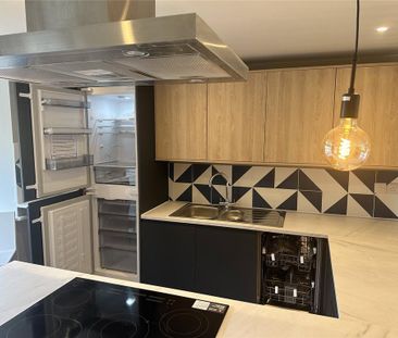 1 bedroom semi-detached house to rent - Photo 5