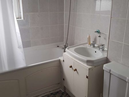 Belle Vue Estate - Photo 2