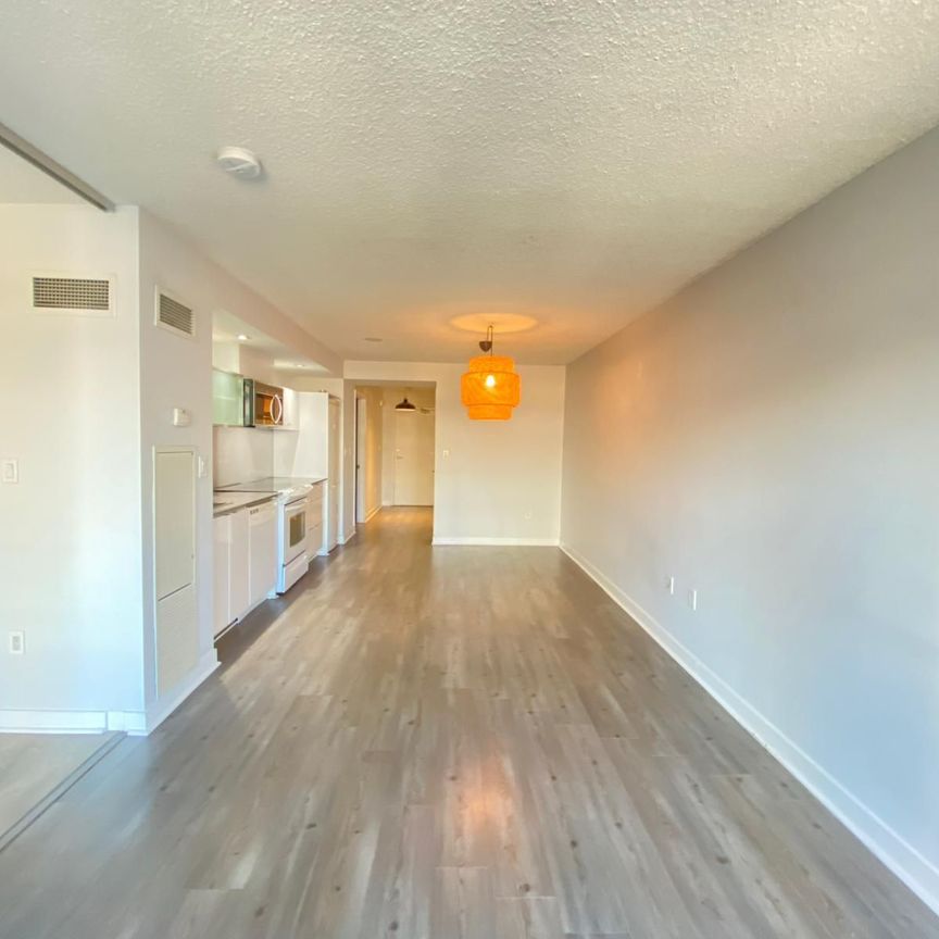 For Lease - 4 Spadina Avenue Unit# 1508, Toronto, Ontario - Photo 1