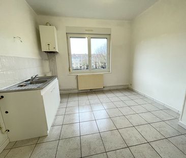 Location Appartement 4 pièces 74m² - Photo 4