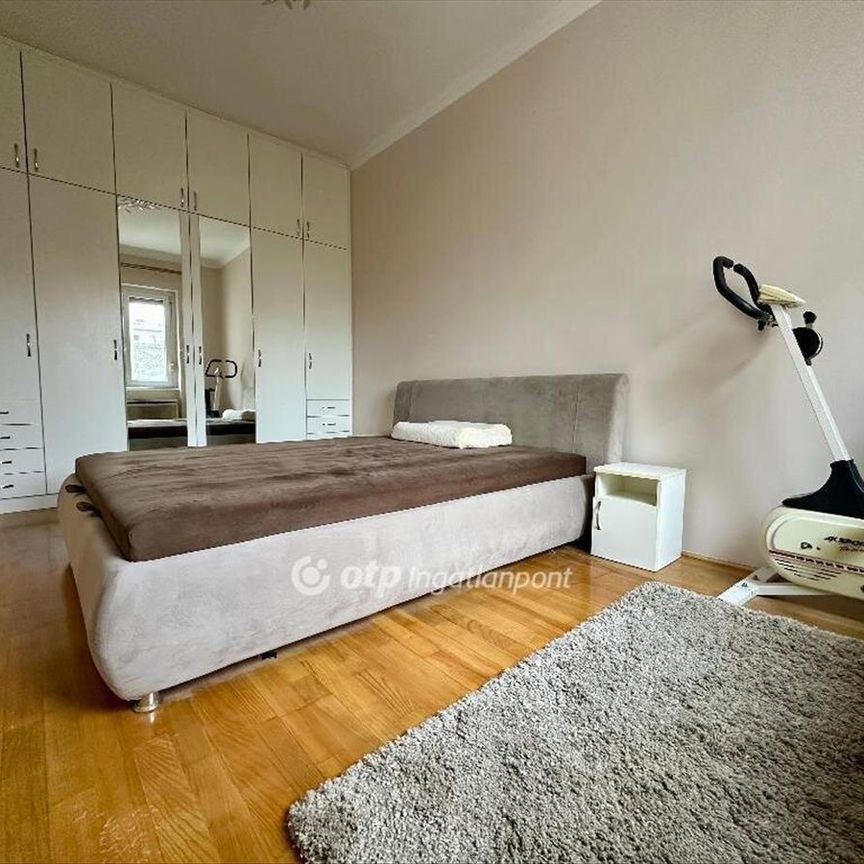 Kiadó átlagos állapotú lakás - Debrecen - Fotó 1