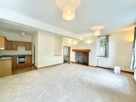 Yelverton, Plymouth - Photo 3