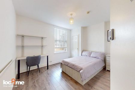 5 bedroom house to rent - Photo 3