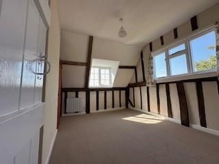 4 bedroom semi-detached house to rent - Photo 3