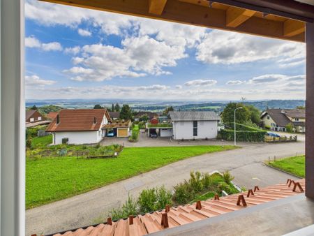 Generous 3.5-room penthouse apartment in Günsberg modern living comfort in a quiet location - Photo 5