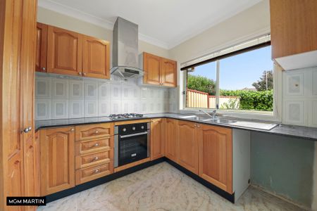 3/22-26 Collaroy Avenue, Peakhurst NSW 2210 - House For Rent | Domain - Photo 2