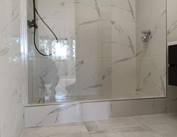 2-Zi KDB & 2 Balkonen, W´tal-Cronenberg, frisch renoviert, ab sof - Foto 1