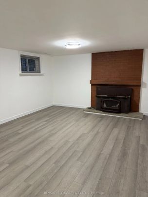 43 Commons Drive #Lower - Photo 1