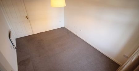 The Gardens, Middleton, Leeds, LS10 4UG - Photo 2