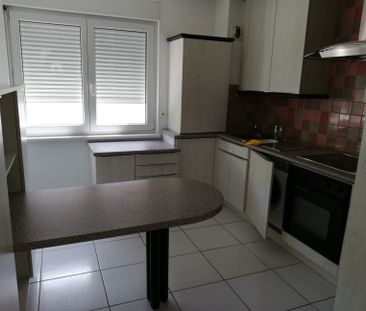 Location Appartement 2 pièces 63m² - Photo 2