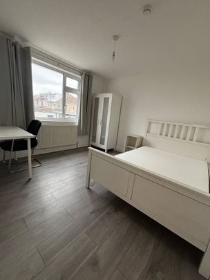 Room in a Shared House, Filton Avenue, BS34 - Photo 1